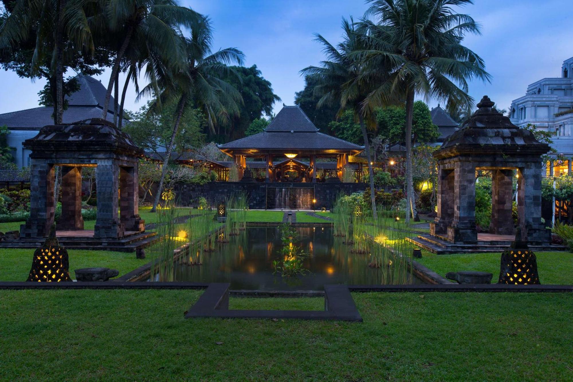 Hyatt Regency Yogyakarta Hotell Sleman  Exteriör bild The Royal Spa at The Royal