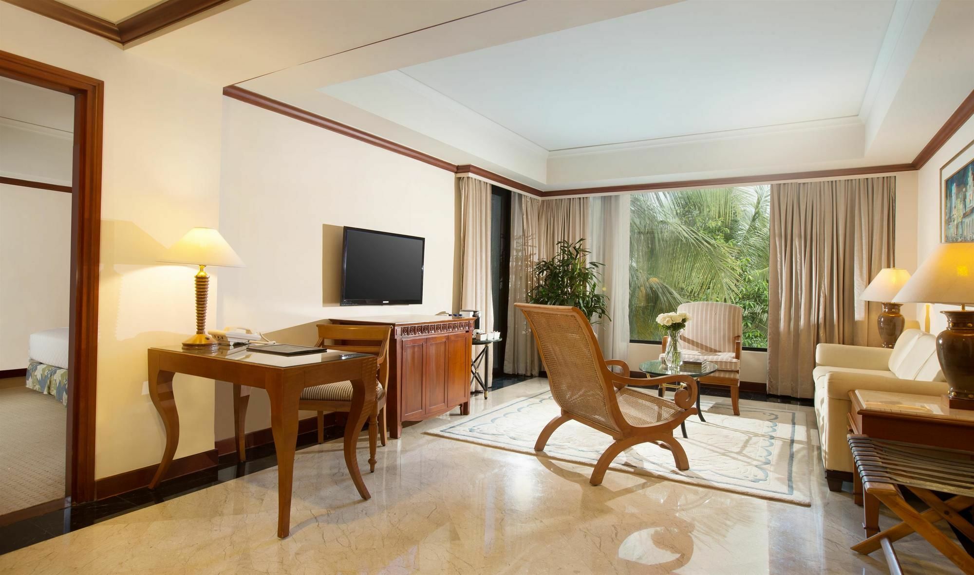 Hyatt Regency Yogyakarta Hotell Sleman  Exteriör bild A suite at the Taj Bengal
